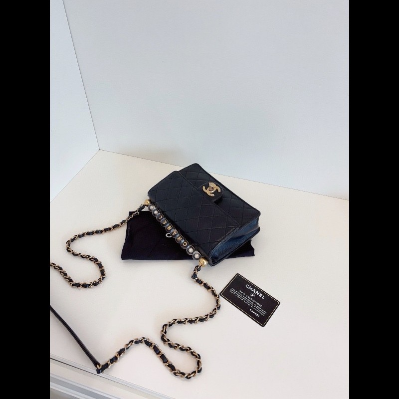 Chanel chain flap bag-5
