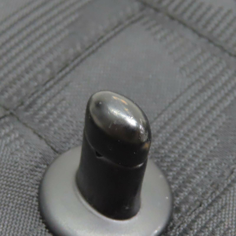 黑色 帆布 East West Travel Line 肩背包 無卡【CHANEL 香奈兒】 A15316-13