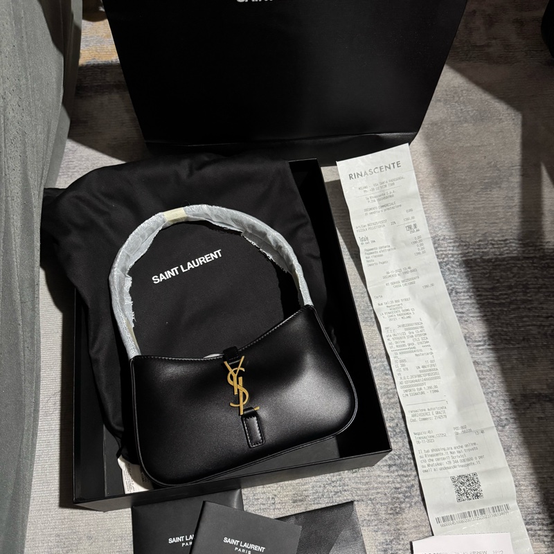 Saint Laurent-4