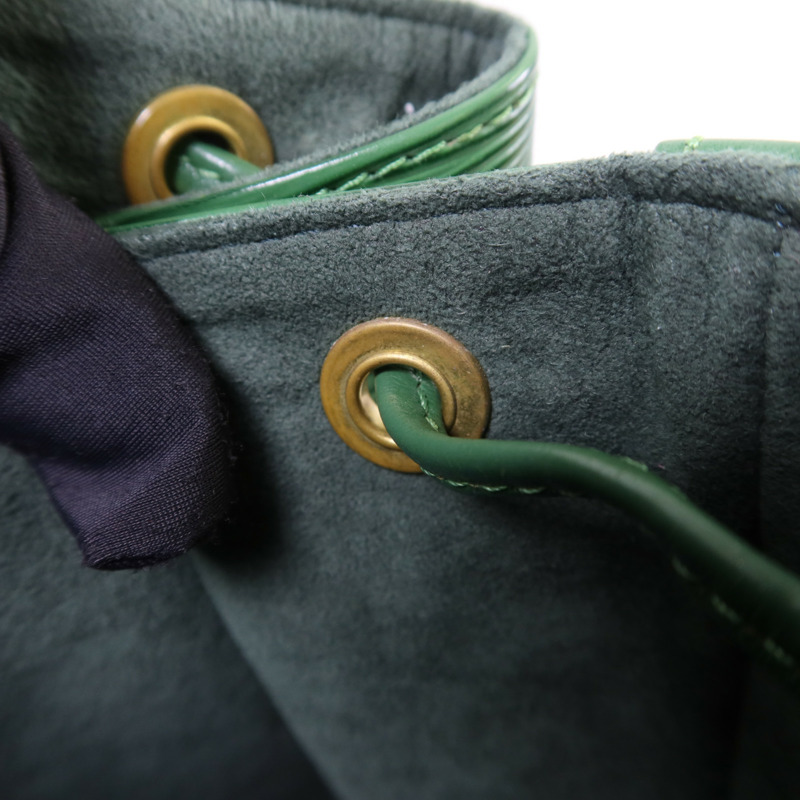 LOUIS VUITTON Epi Petit Noe Bucket金扣肩背袋-11