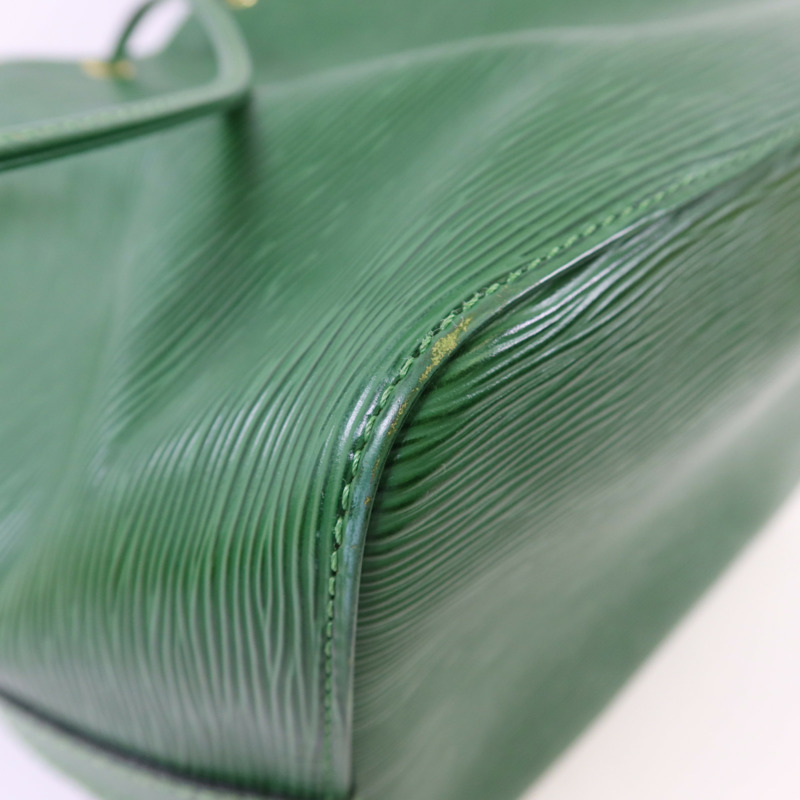 LOUIS VUITTON Epi Petit Noe Bucket金扣肩背袋-13