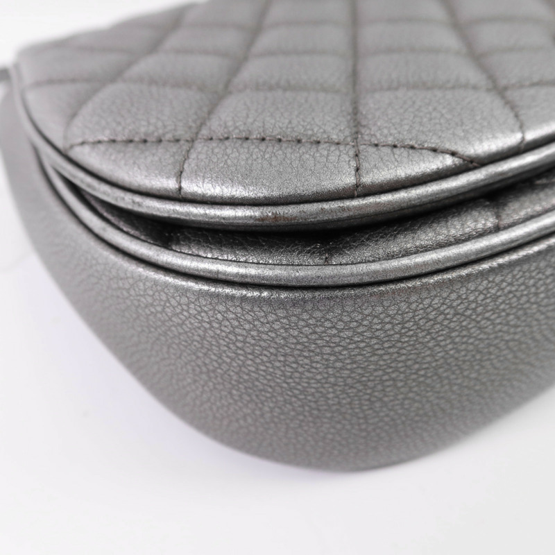 CHANEL 牛皮皮革Chain Shoulder銀扣鏈帶肩背袋-13