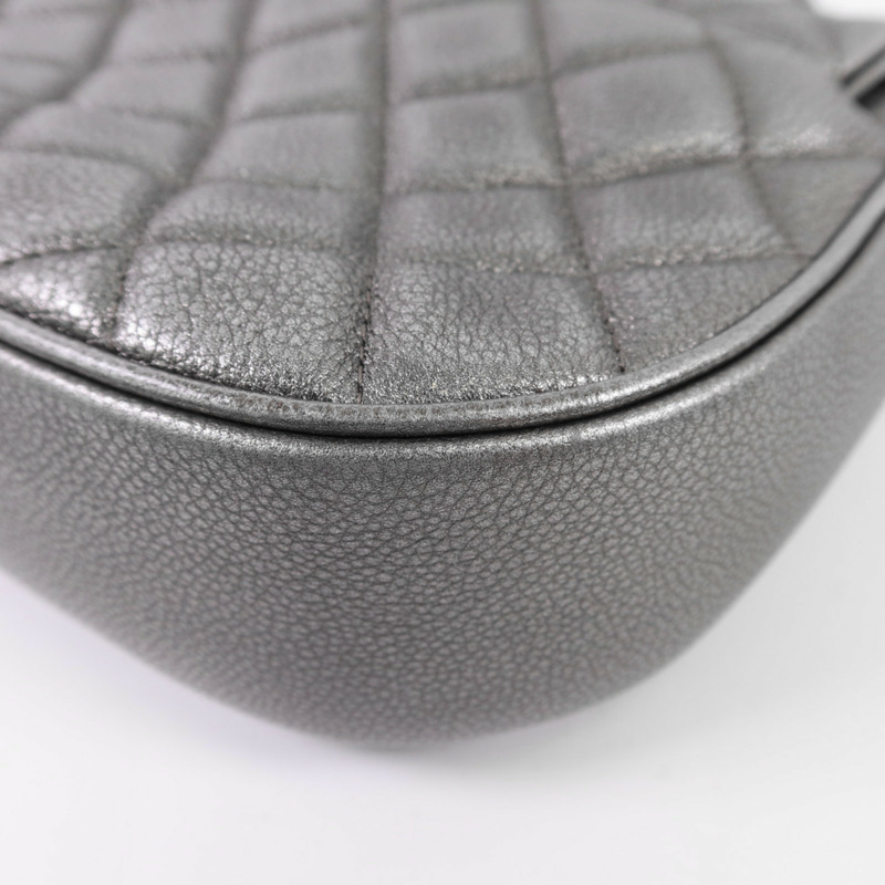 CHANEL 牛皮皮革Chain Shoulder銀扣鏈帶肩背袋-14