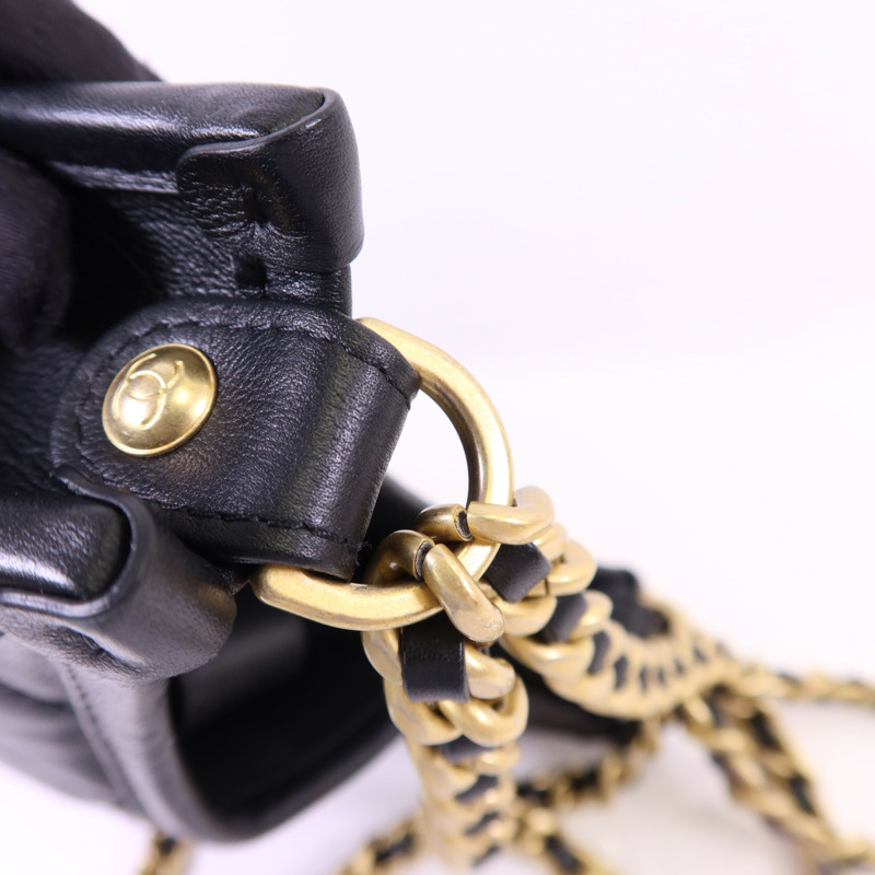 CHANEL 牛皮皮革24S Hobo金扣鏈帶肩背袋-12