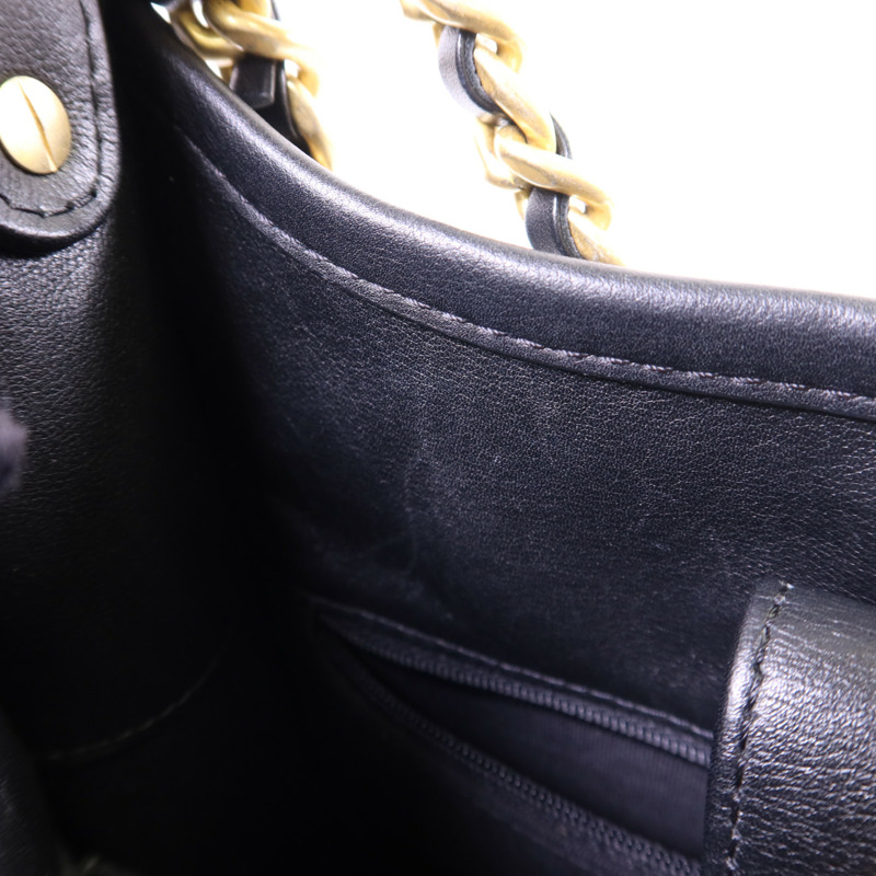 CHANEL 牛皮皮革24S Hobo金扣鏈帶肩背袋-18