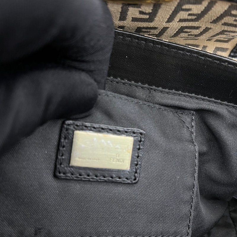 🏷Fendi 飛碟包-2
