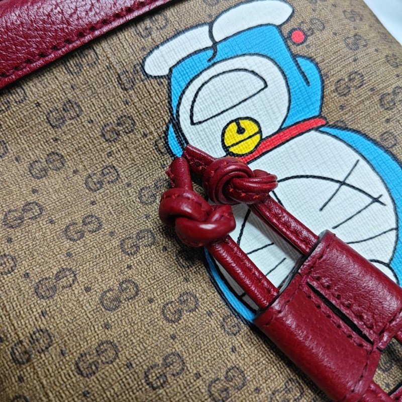 GUCCI Doraemon X Gucci迷你多色塗層帆布老花印花單肩包 金色五金-11