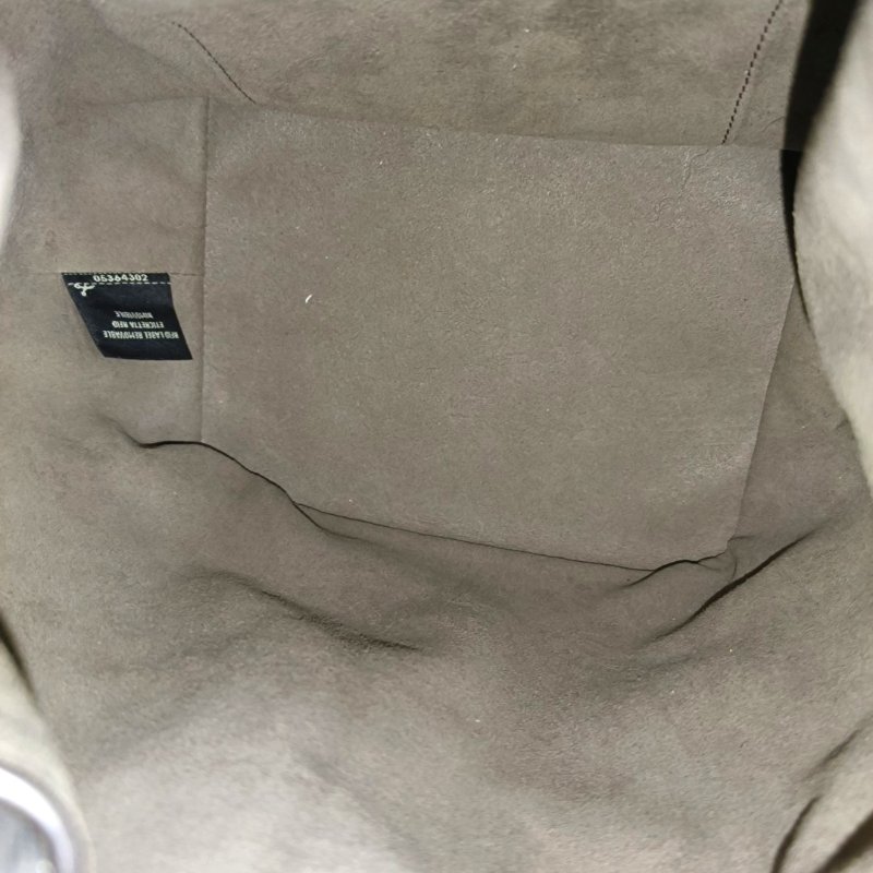 FENDI Mon Tresor 小號灰色牛皮單肩包斜挎包 金色五金 可拆卸肩帶 9.8新-9