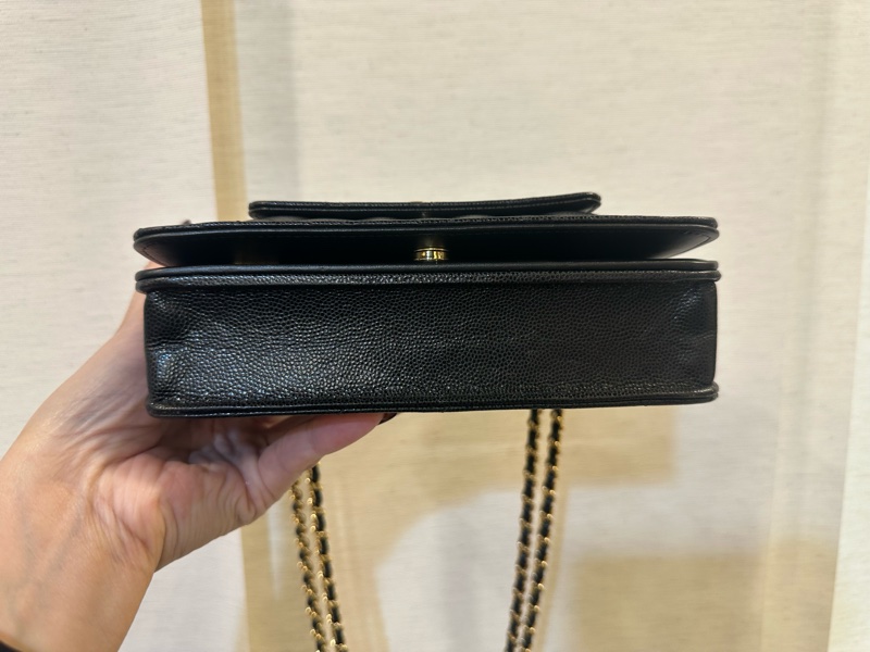 Chanel 黑荔枝皮金釦前口袋肩斜背WOC AP3464-4