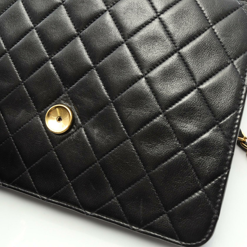 香奈兒 (CHANEL) 絎縫單蓋鏈條肩背包，羊皮材質，黑色，二手，金色五金，CC-6