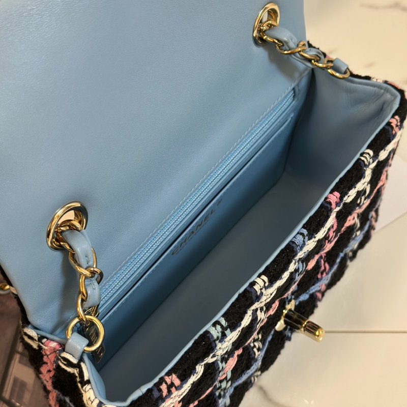 CHANEL 經典口蓋包Mini CF20 -  編織毛呢黑金-5