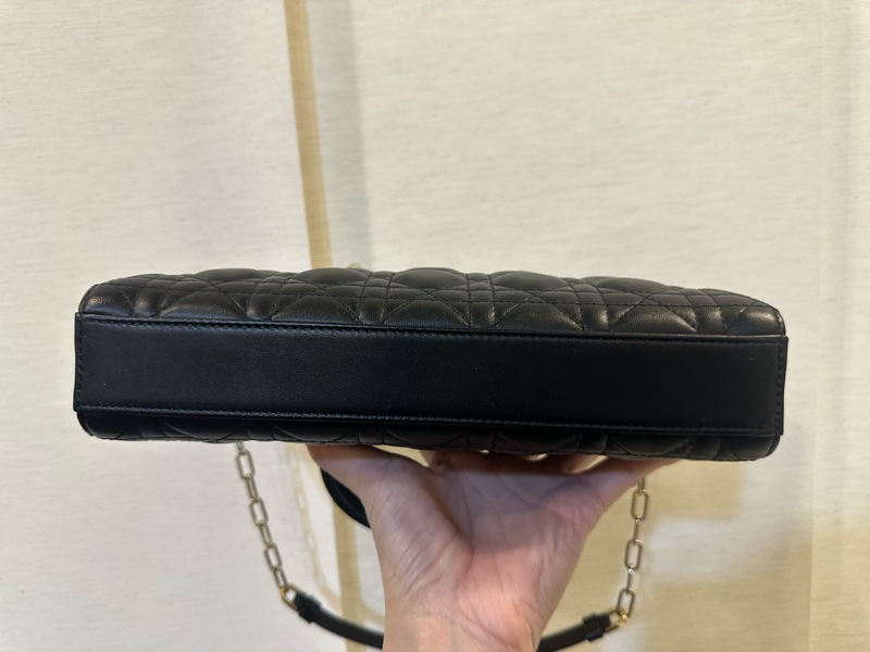 Dior 黑羊皮藤格紋淡金釦Lady DJOY中型手提斜背包M0540ONGE-5