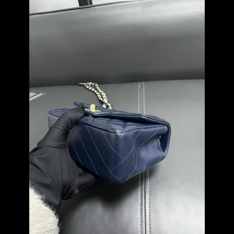 Chanel classic flap mini
深蓝色 淡金扣 CF大mini鏈條包-6