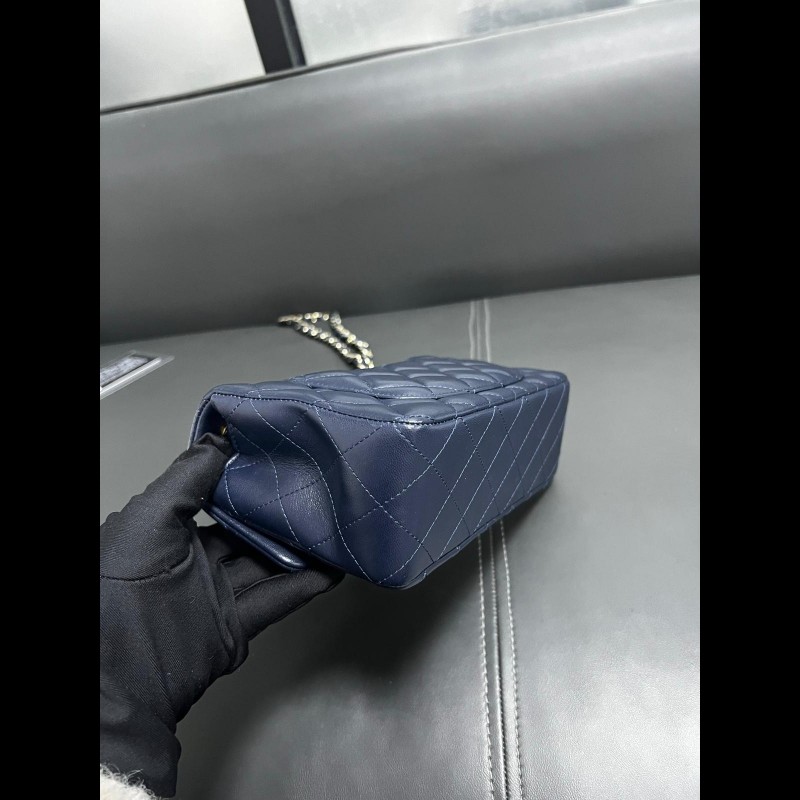 Chanel classic flap mini
深蓝色 淡金扣 CF大mini鏈條包-7