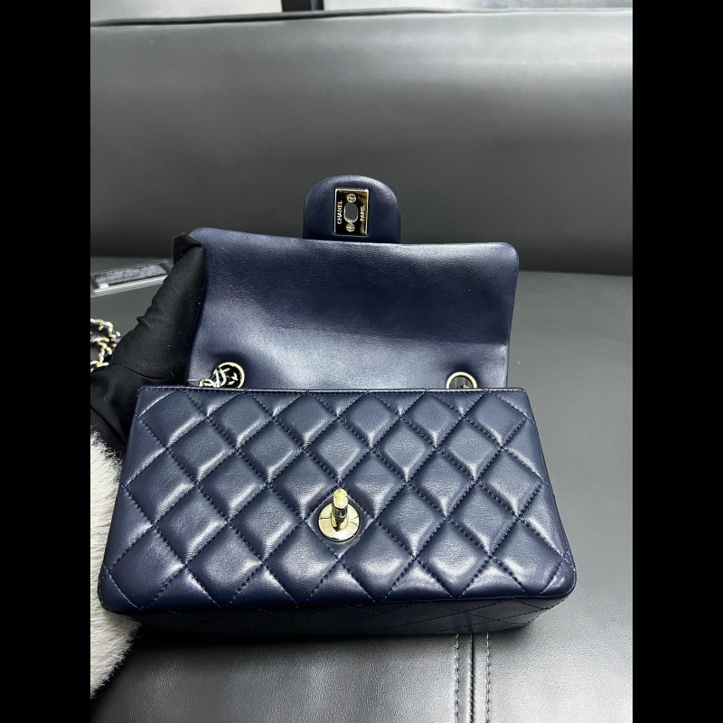 Chanel classic flap mini
深蓝色 淡金扣 CF大mini鏈條包-11