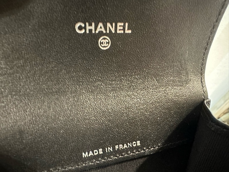 Chanel 黑羊皮黑釦下蓋卡包AP0214-7