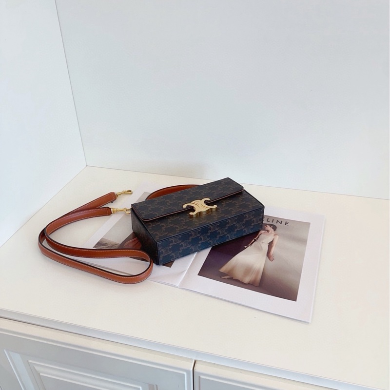 ✨Celine Box triomphe 老花凱旋門金扣 復古高級🐿️-7