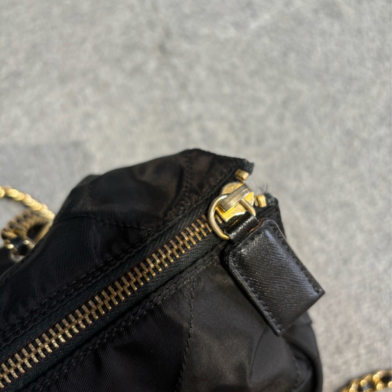 🏷️ Prada 降落傘包-11