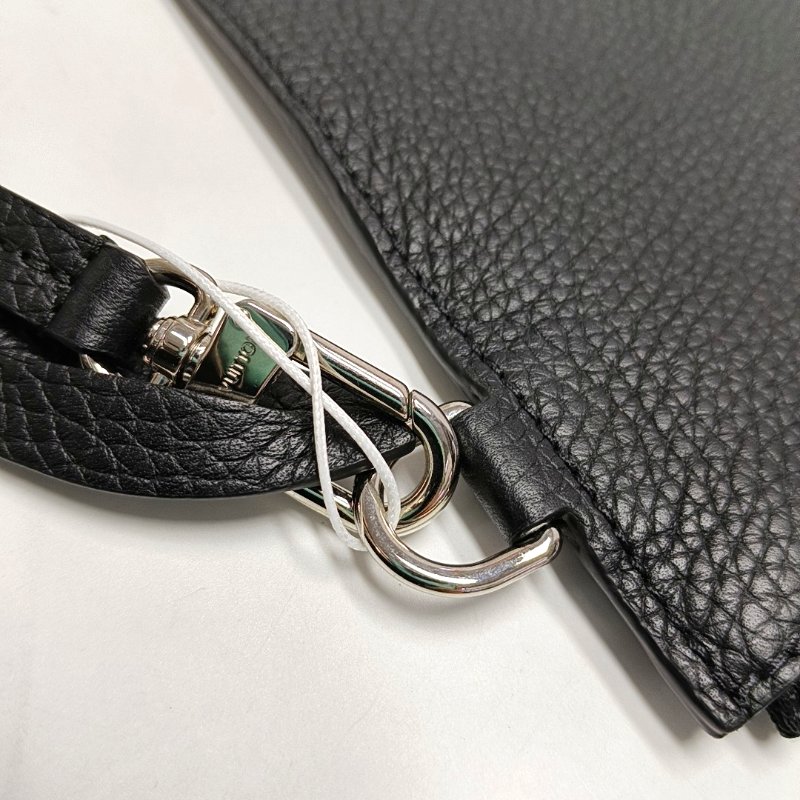 LOUIS VUITTON黑色牛皮手拿包銀色五金-8