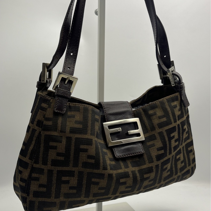 🏷️ Fendi 牛角法棍-3
