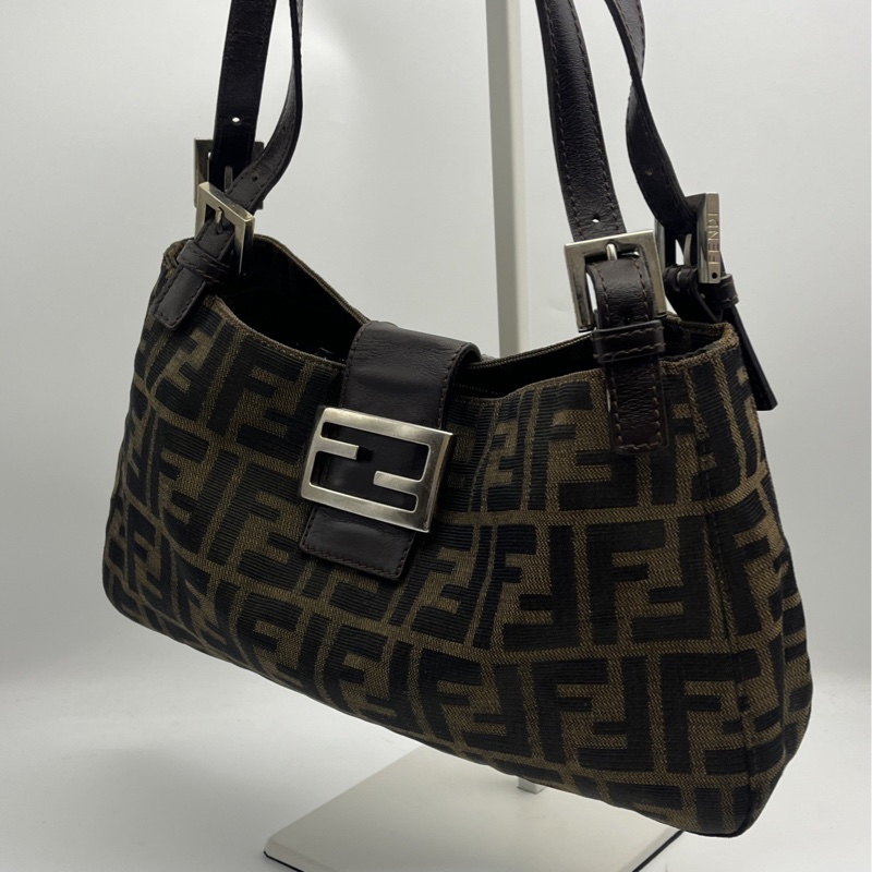 🏷️ Fendi 牛角法棍-4