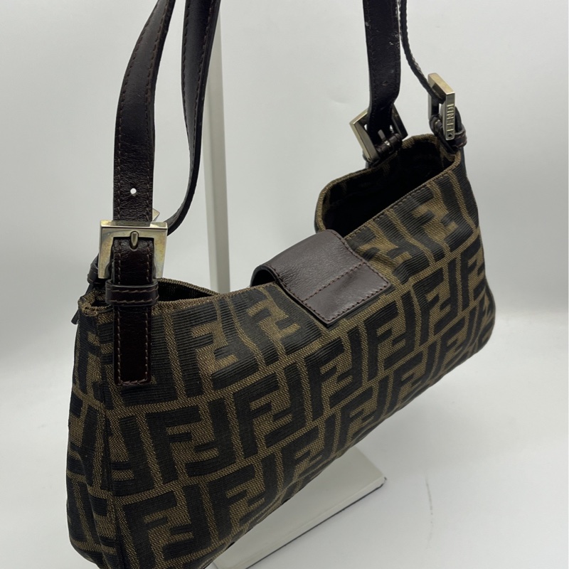 🏷️ Fendi 牛角法棍-6