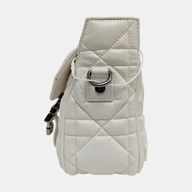 DIOR Diorcamp 小號 奶白色羊皮藤格紋絎縫斜挎包 黑色五金 可拆卸肩帶-2