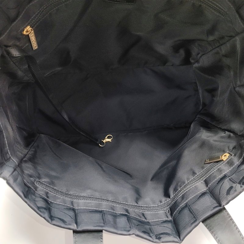 CHANEL TRAVEL LINE黑色尼龍冰格單肩包手提包 金色五金 8開-6