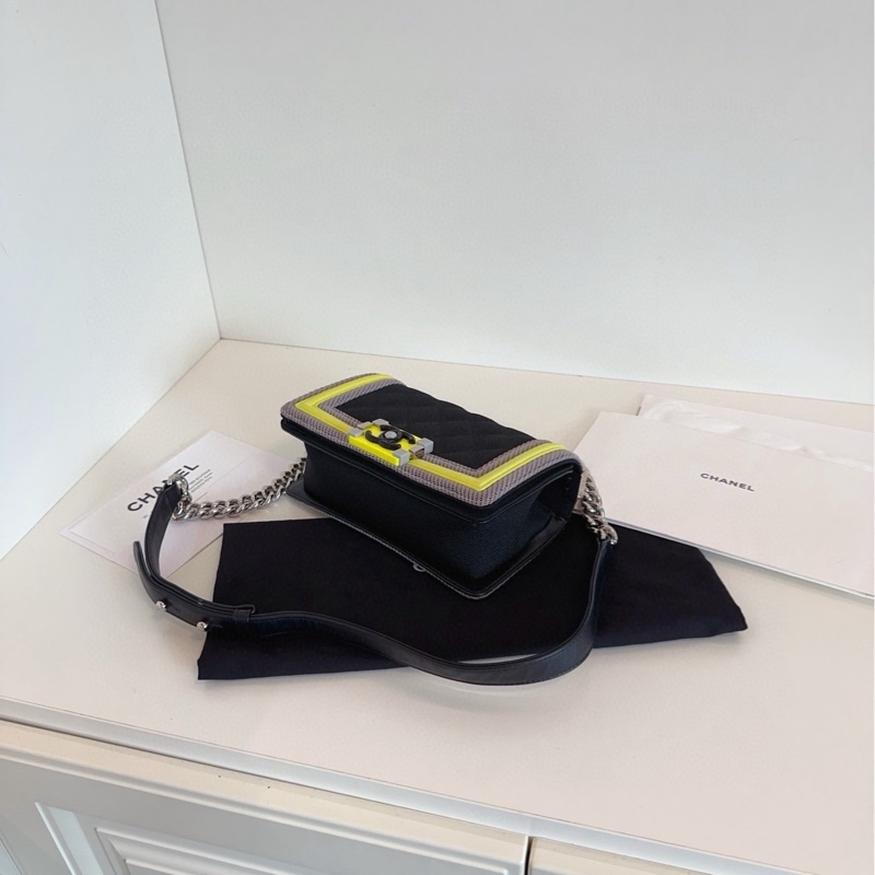 【98新以上🆕】Chanel 限量走秀款 帆布三拼色Leboy小號 斜挎包-6