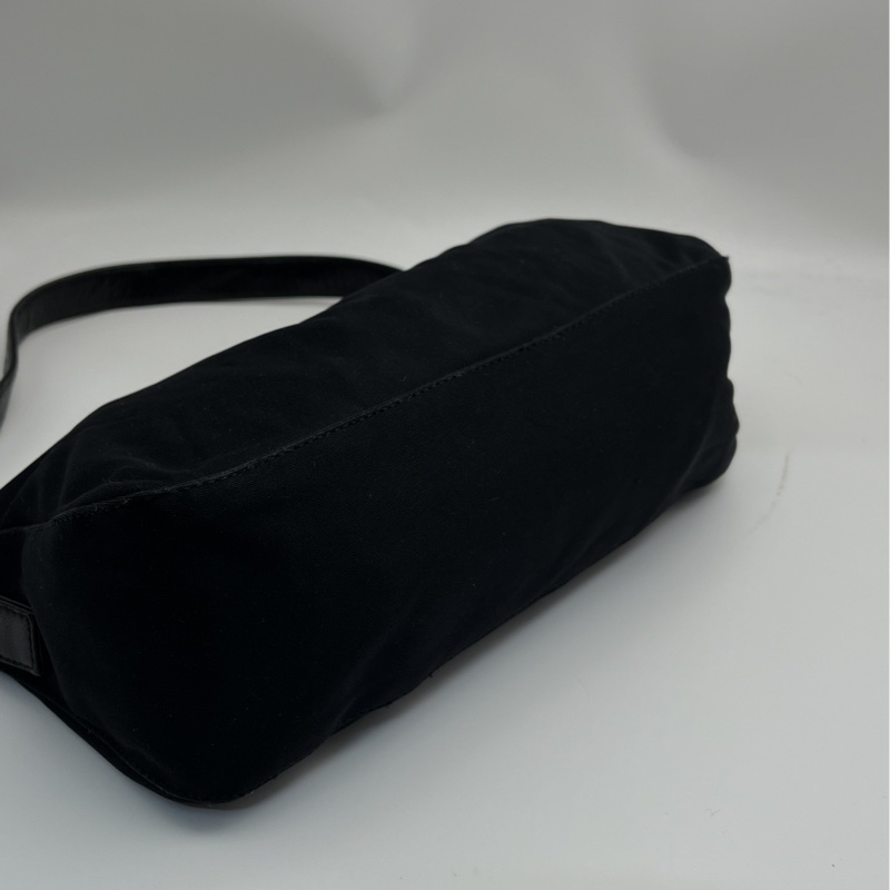 🏷️ Fendi 法棍包-6