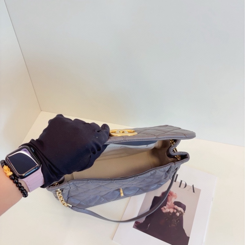 【97新🆕】Chanel 灰金外縫線 牛皮鏈條單肩包-7