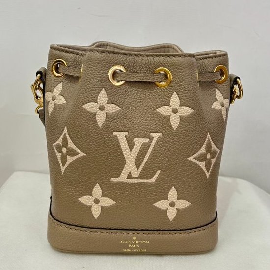 LV 斑鳩灰牛皮壓紋 NANO水桶包-2