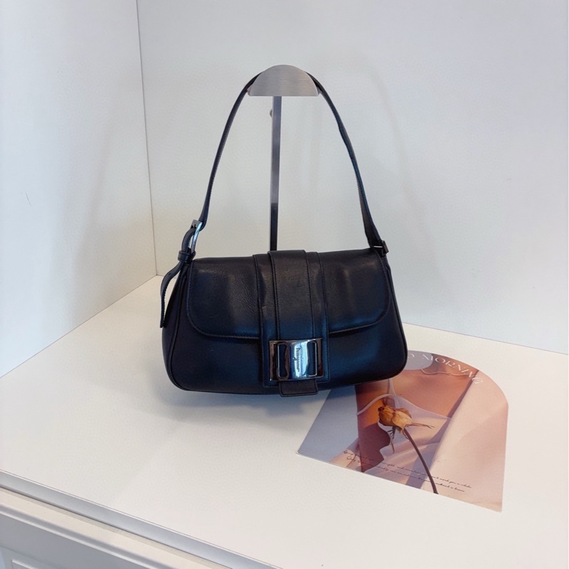 【97新🆕】Ferragamo  so black 全皮單肩hobo 法棍腋下包-0