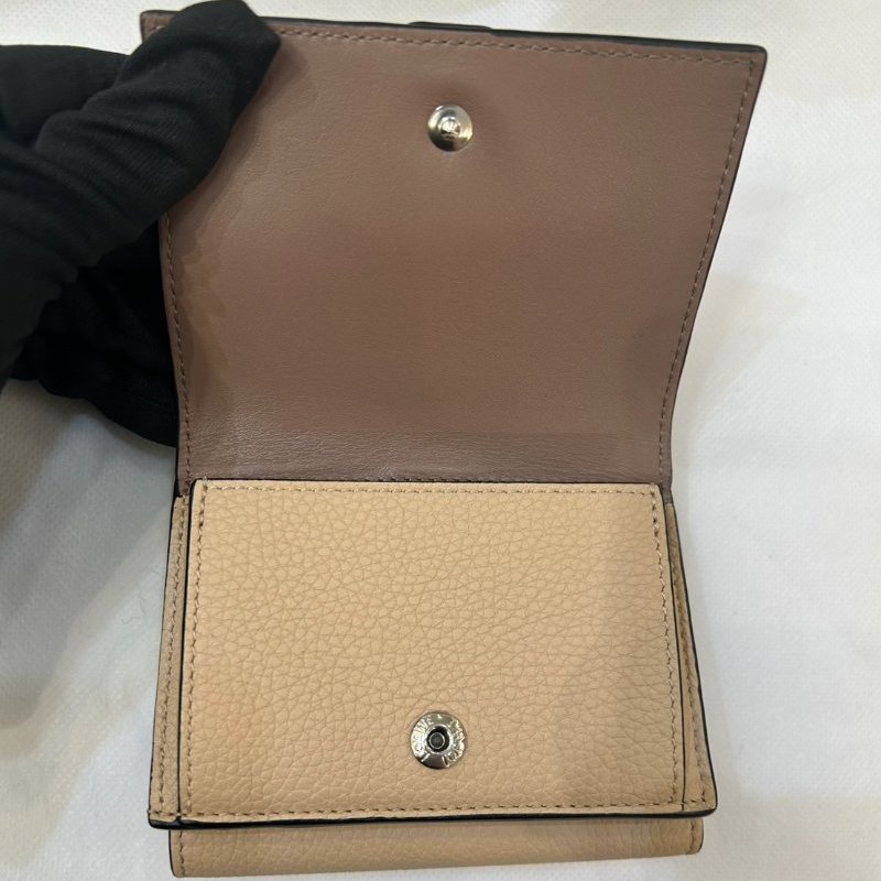 LOEWE 米*黃拚色雙面釦式短夾-8
