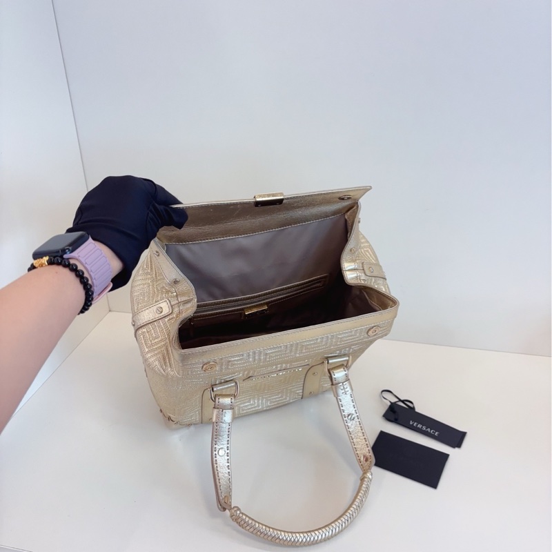 【97新🆕】VERSACE 範思哲 金色編織手提包-7