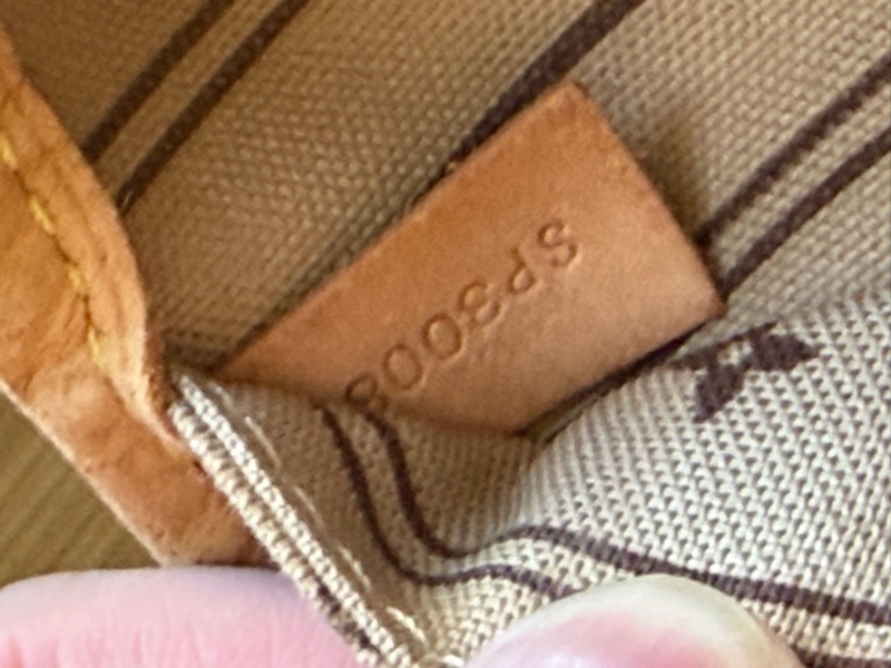 ®️LV Neverfull MM-29