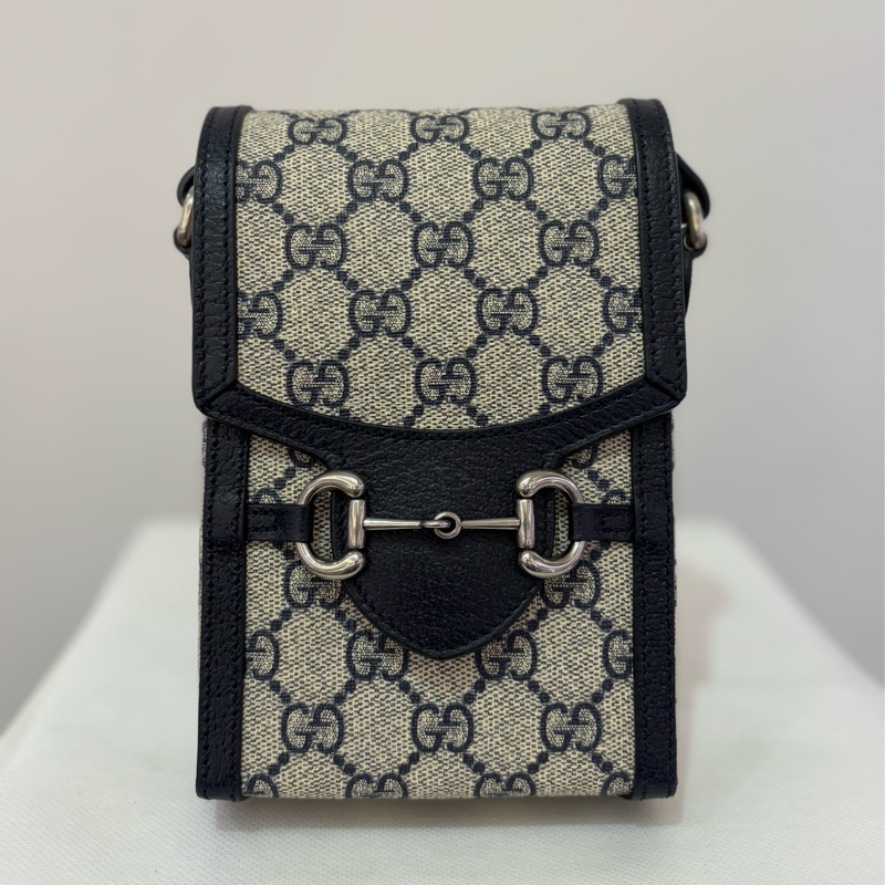 Gucci藍PVC 1955掀蓋直式手機包-0