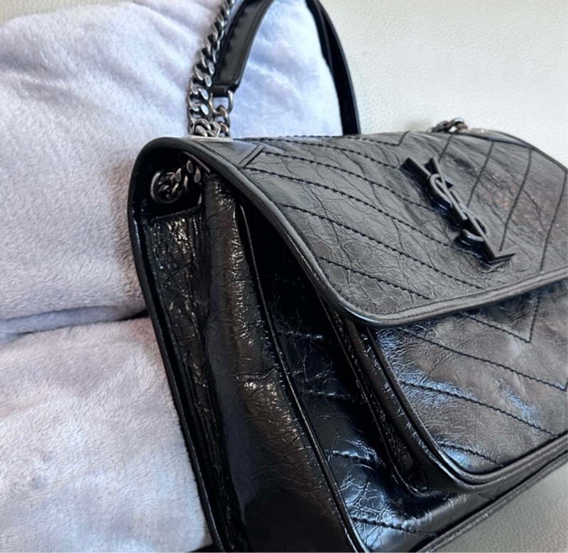 【全🆕】SAINT LAURENT YSL Niki 黑鏈黑標Logo復古褶皺 牛皮革 流浪包斜挎單肩包 中號-2