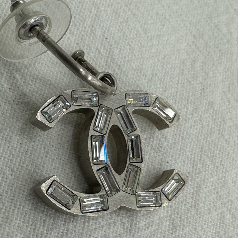 Chanel香奈兒水鑽大logo耳環 直徑2.5cm-4