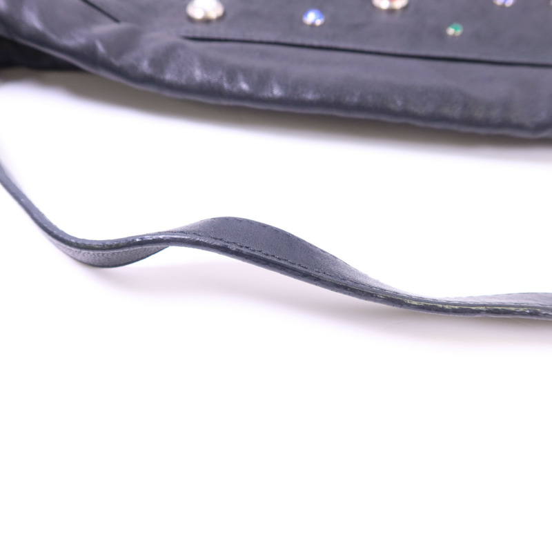 SAINT LAURENT 羊皮皮革Gem Stud Embellished Teddy銀扣鏈帶肩背袋-17