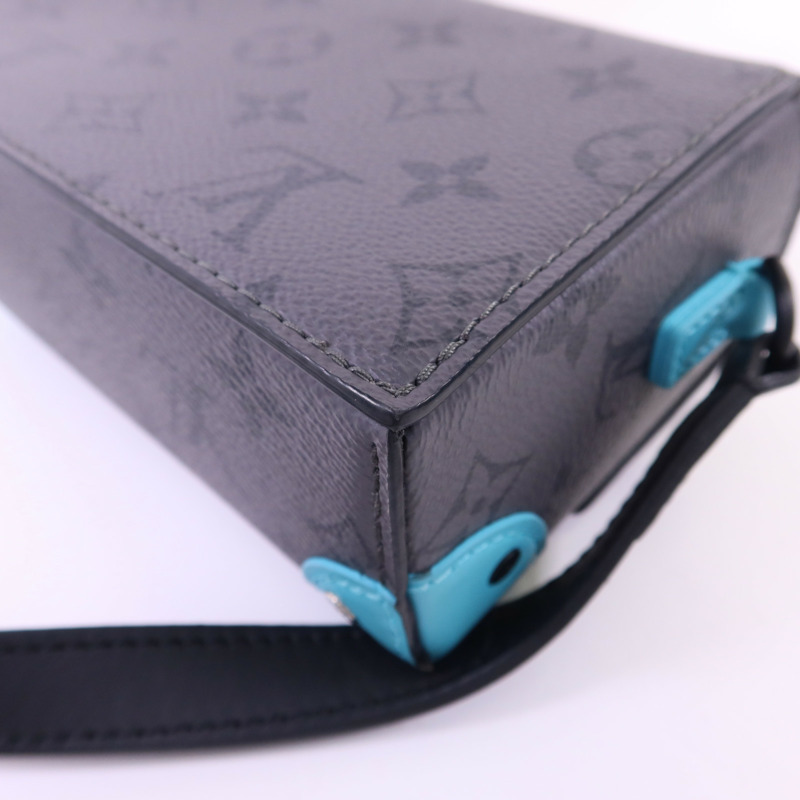 LOUIS VUITTON Monogram Eclipse Reverse Steamer Wearable Wallet肩背袋-10