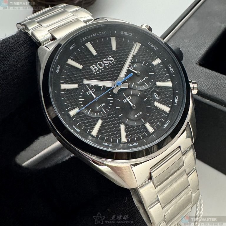 BOSS手錶,編號HB1513857,46mm銀圓形精鋼錶殼,黑色三眼, 中三針顯示, 運動錶面,銀色精鋼錶帶款-7