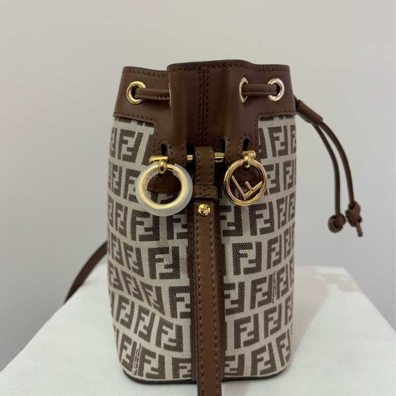 FENDI咖邊帆布Logo小水桶包-3