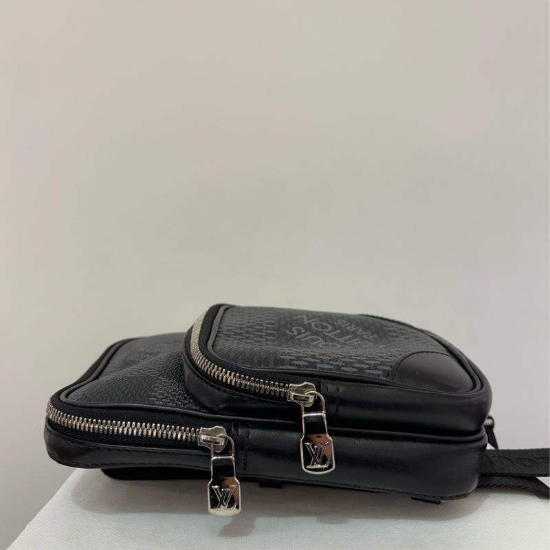 LV黑灰大棋盤格AMAZONE 單肩包-2