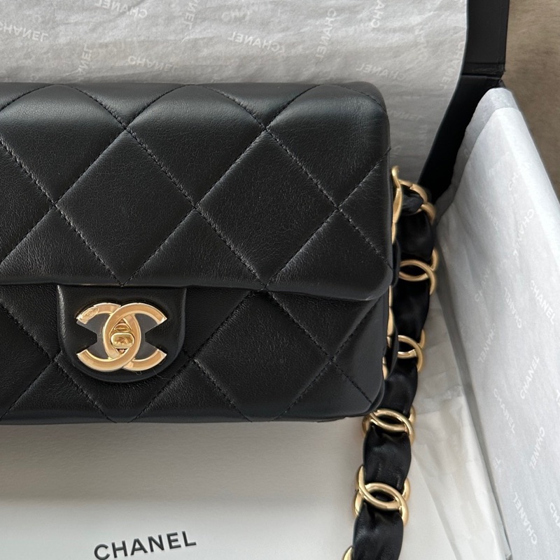 【配件：防塵袋 99新💕】Chanel 24K cf 小號 hobo 黑金 黑色 金扣 雙c寬肩帶 羊皮 手提 單肩 腋下-4