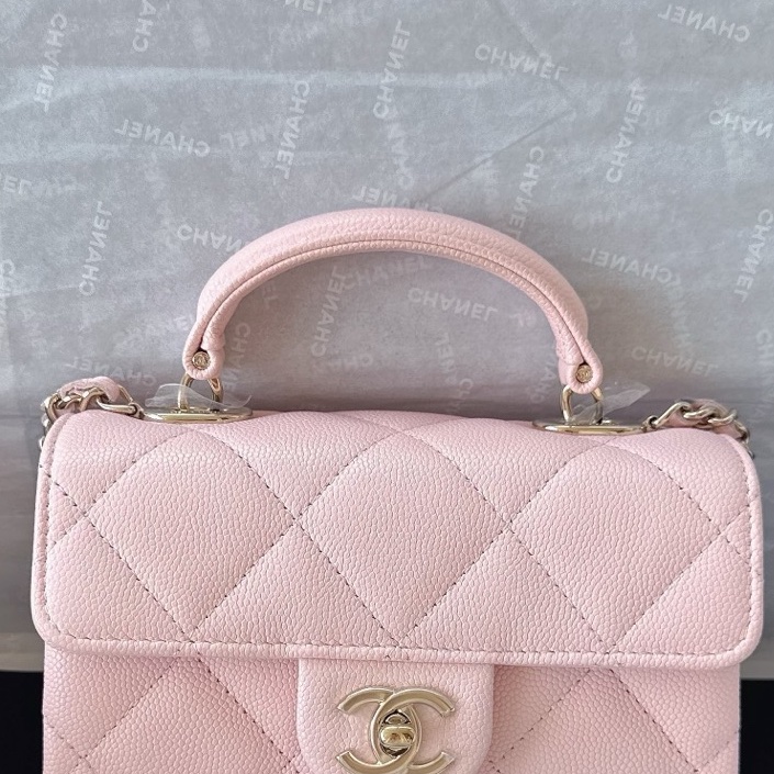 【配件：防塵袋、小票 99新💕】 Chanel 25S 手柄 kelly 粉色 淡粉色 淺粉色 櫻花粉色 金扣 荔枝牛皮 手提 單肩 斜挎-2