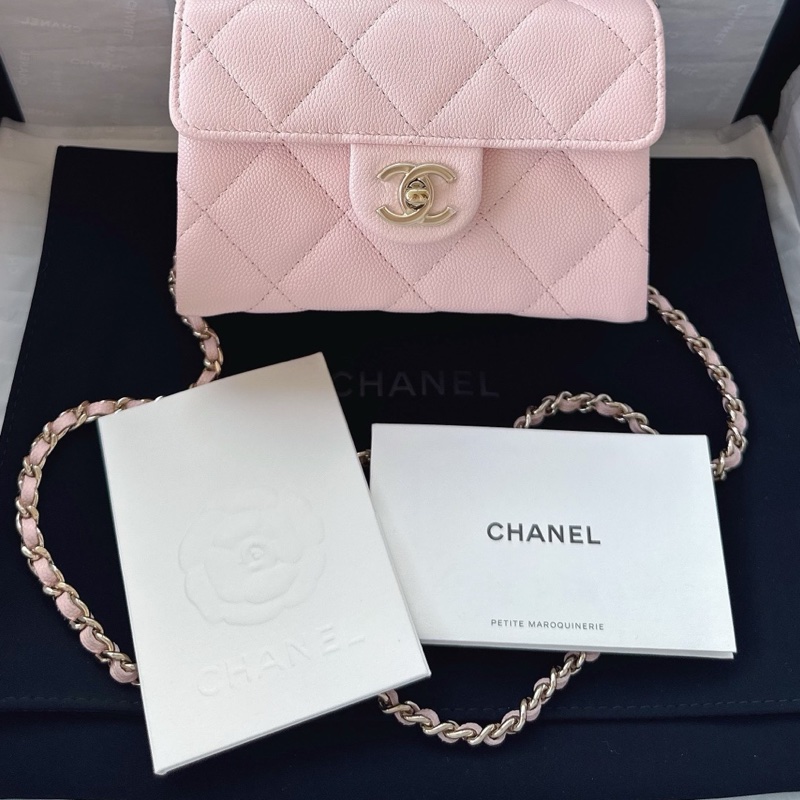 【配件：防塵袋、小票 99新💕】 Chanel 25S 手柄 kelly 粉色 淡粉色 淺粉色 櫻花粉色 金扣 荔枝牛皮 手提 單肩 斜挎-4