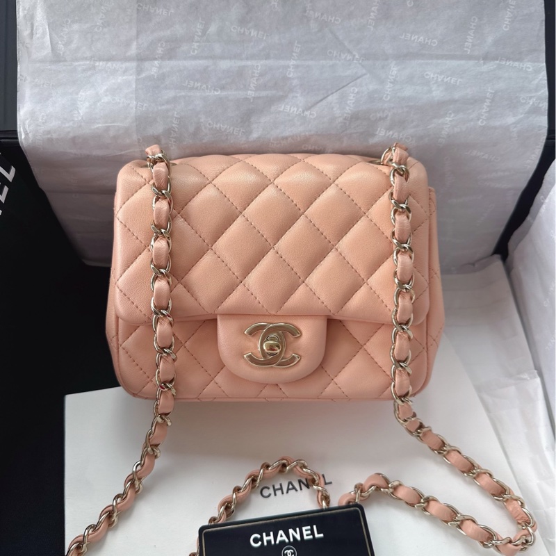 【配件：盒子、防塵袋、保卡、說明書 99新💕】Chanel 21P cf 方胖子 粉色 裸粉色 淺粉色 金扣 羊皮 手提 單肩 斜挎-0