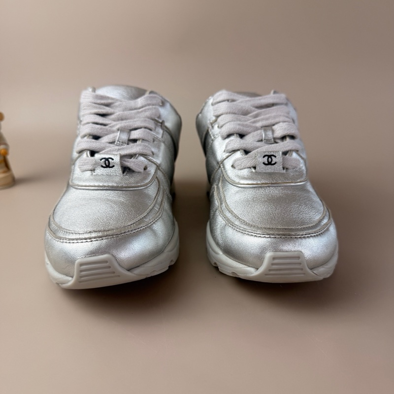 CHANEL/香奈兒 黑銀雙C系帶休閒鞋 37碼 95新 品相不錯-1