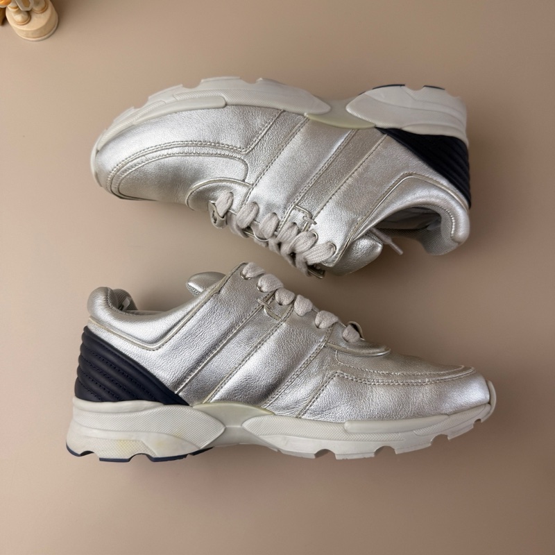 CHANEL/香奈兒 黑銀雙C系帶休閒鞋 37碼 95新 品相不錯-3